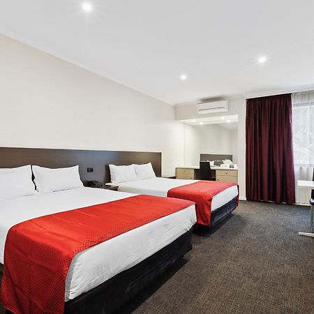 Quality Hotel Manor Mitcham Exteriér fotografie