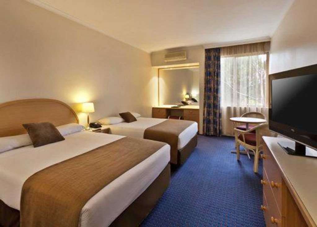Quality Hotel Manor Mitcham Pokoj fotografie